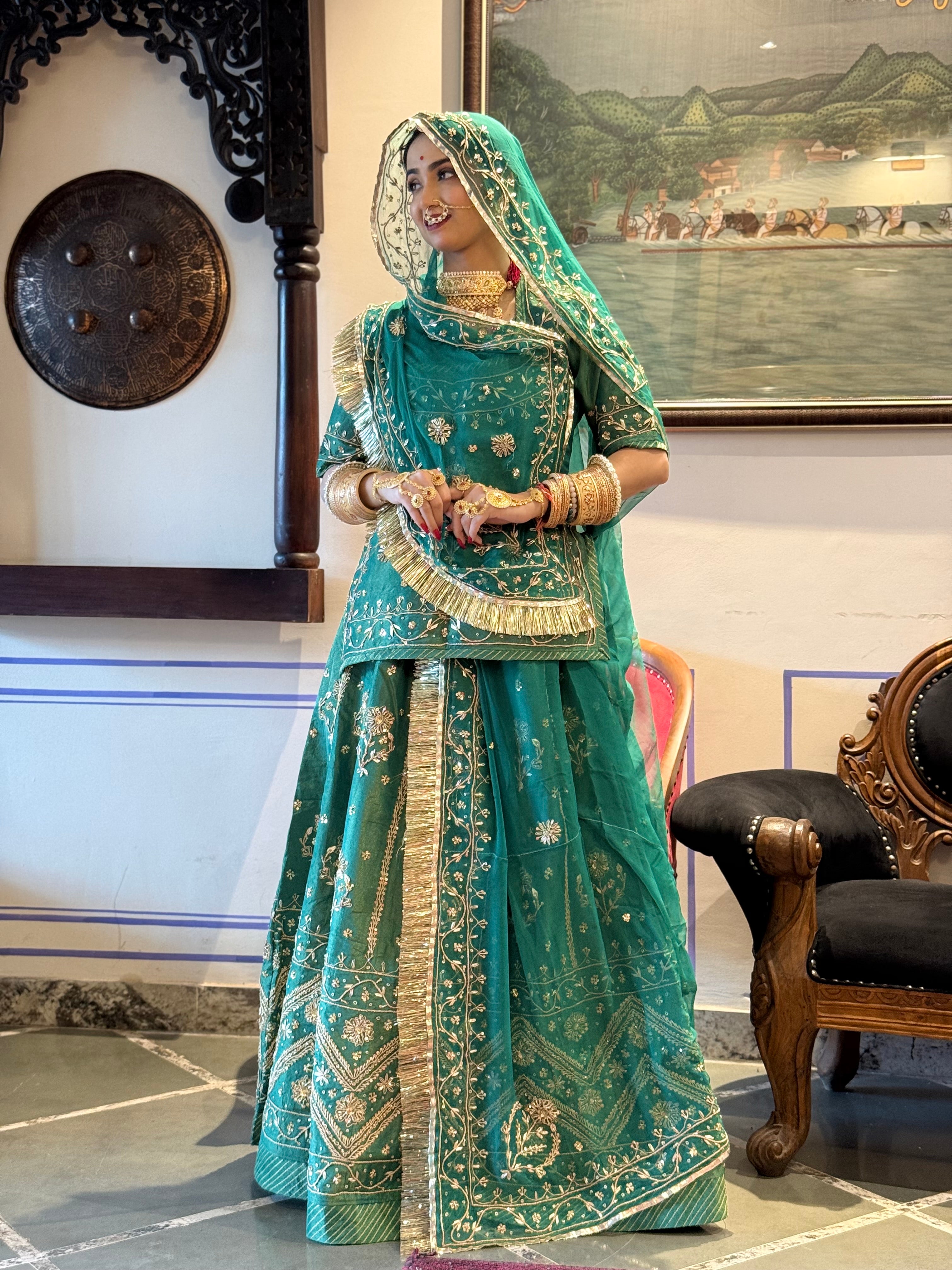 Green tissue poshak