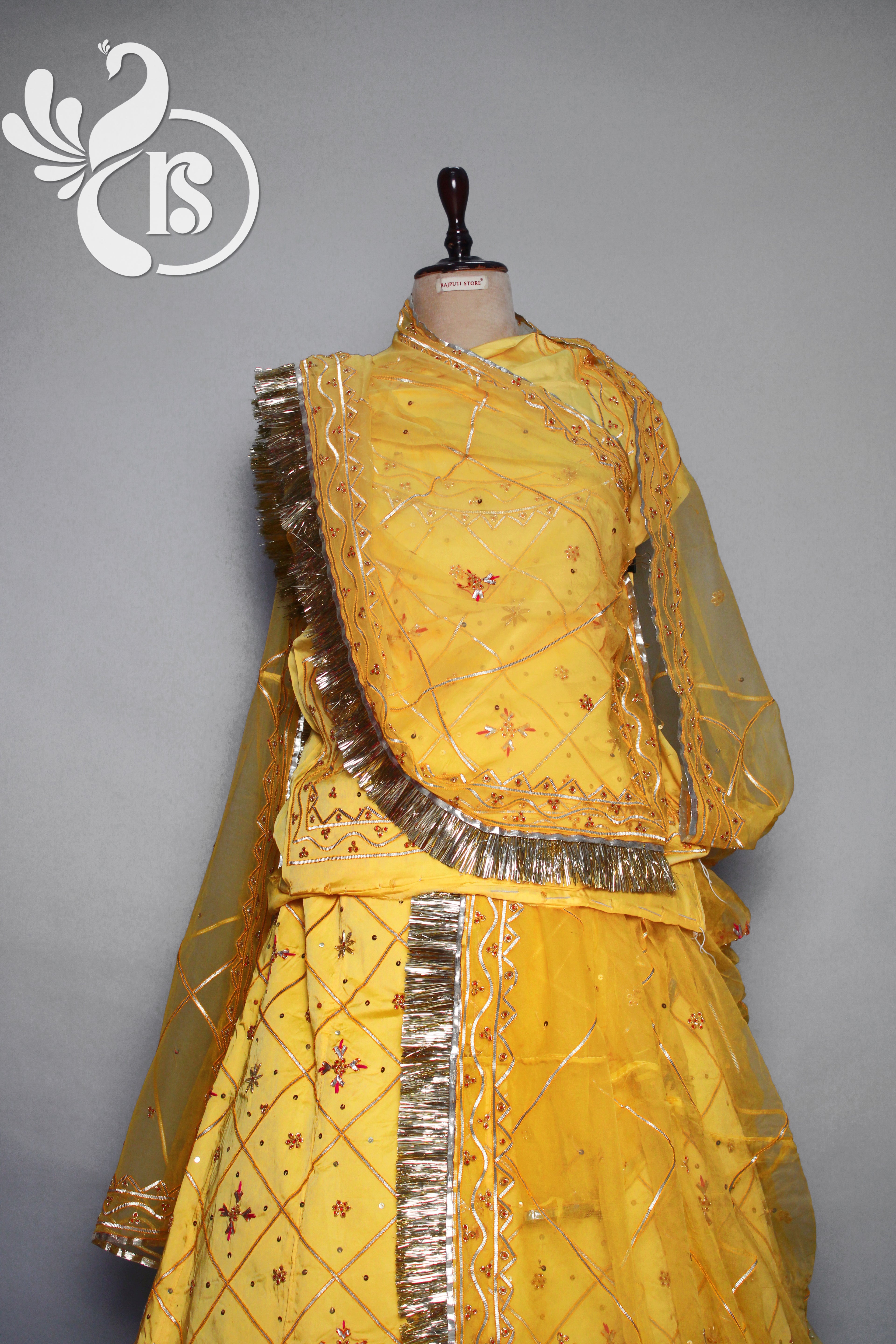 Satan poshak and Thakur ji pure odni