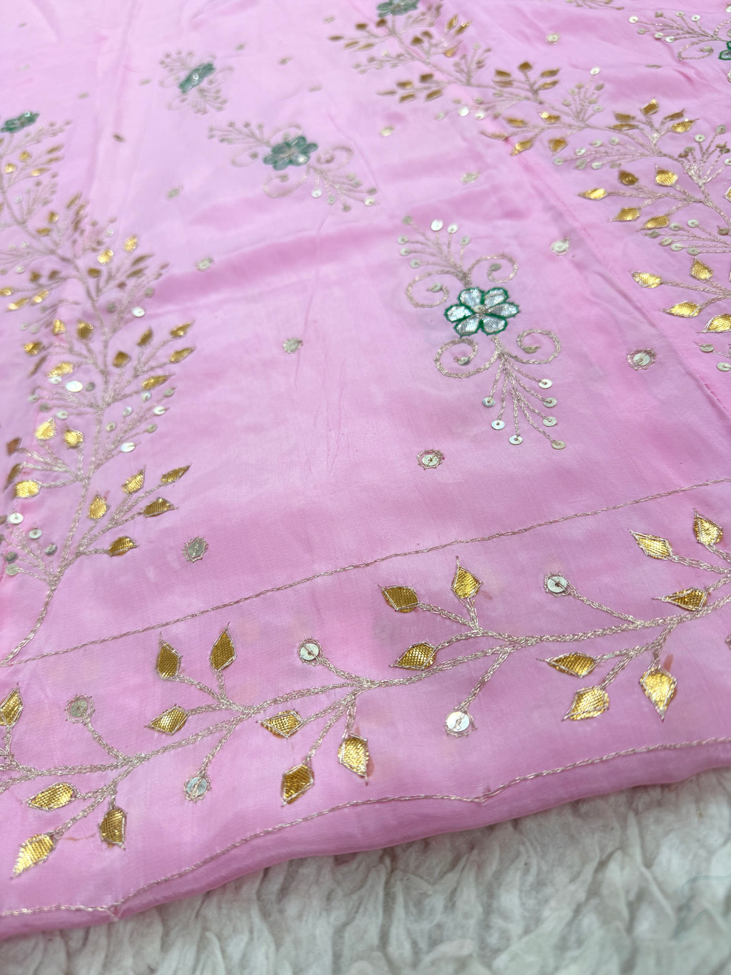 Shahi Lata poshak