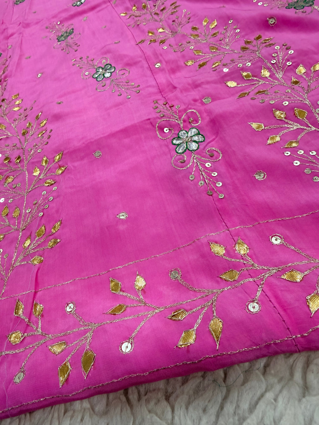 Shahi Lata poshak