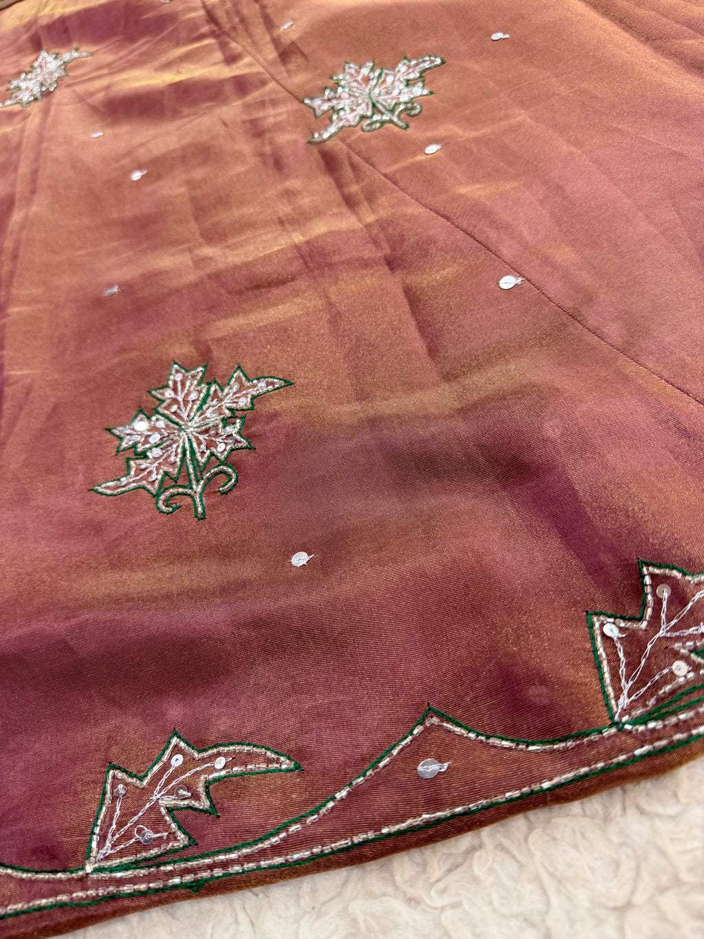 Royal Tissue poshak