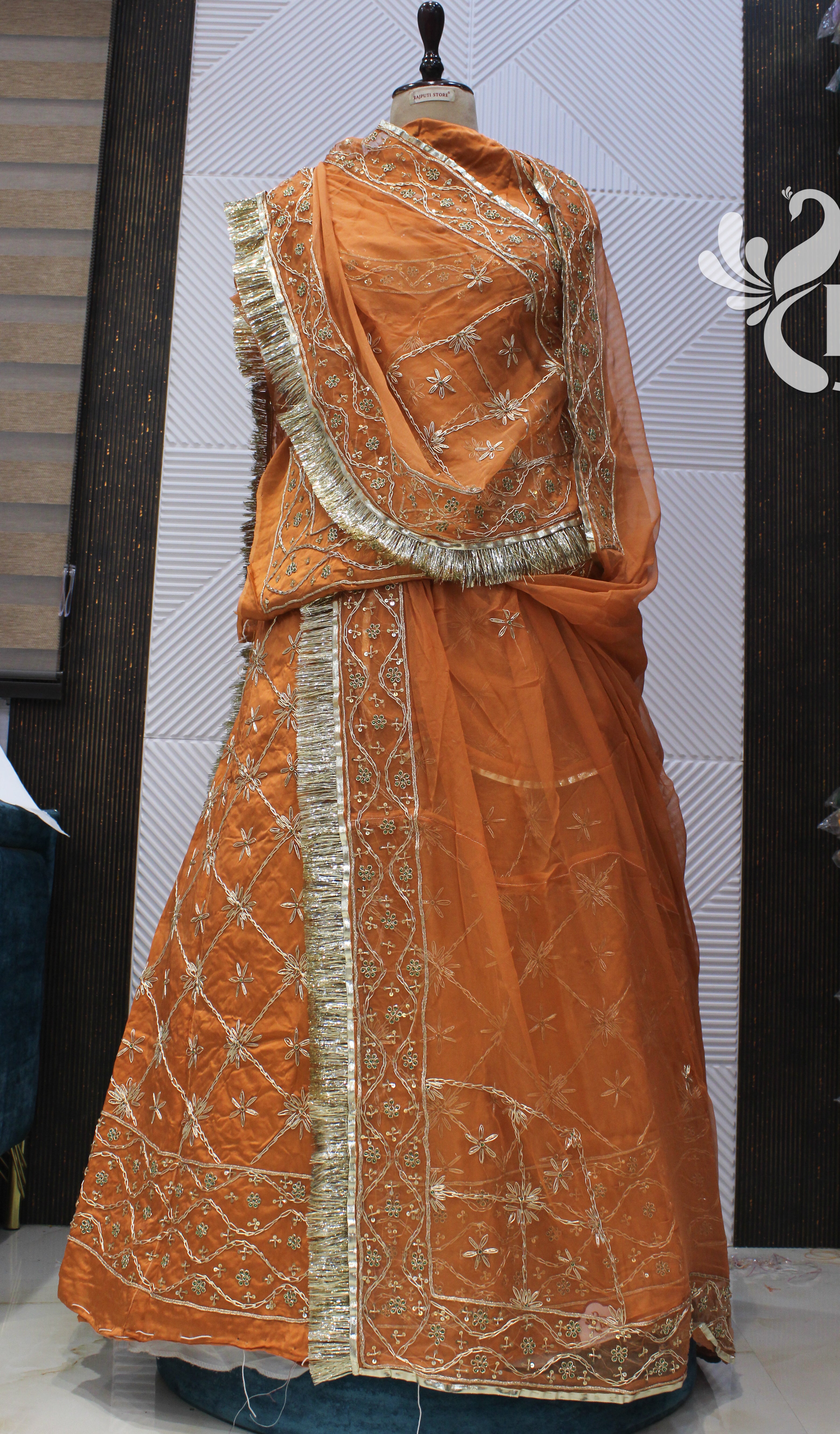 Bembar satin poshak